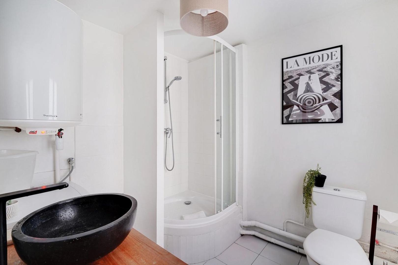 Guestready - Appartement Arty Cosy Et Tres Central Parigi Esterno foto